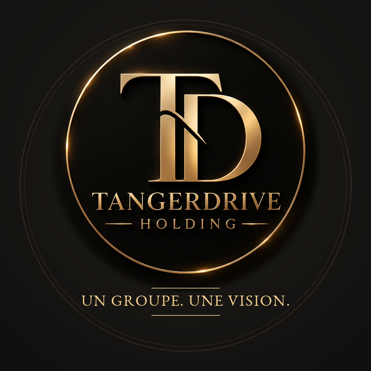 Logo officiel TANGERDRIVE HOLDING, TD doré sur fond noir